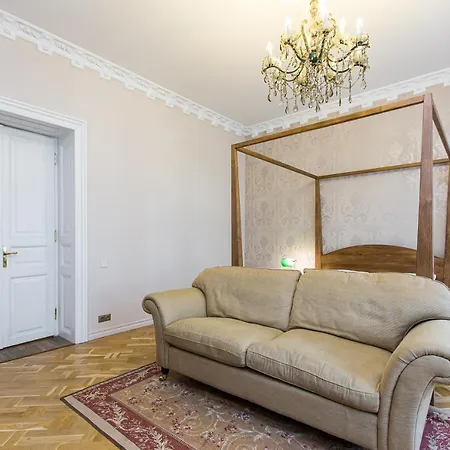 Apartment австрійська в центрі на вулиці михальчука 5 *