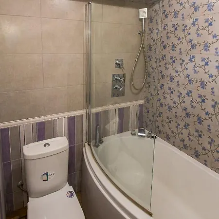 австрійська в центрі на вулиці михальчука 5 * Lviv