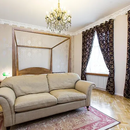 Апартаменти на михальчука 5