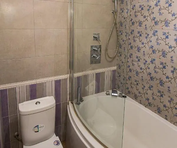 австрійська в центрі на вулиці михальчука 5 * Lviv