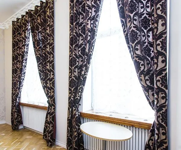 австрійська в центрі на вулиці михальчука 5 Lviv