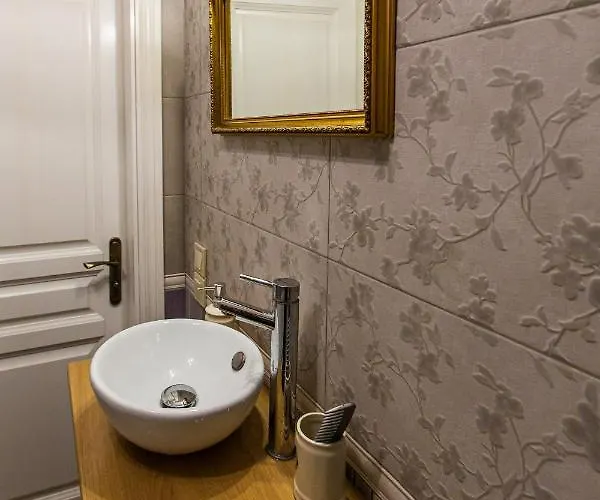 Apartment австрійська в центрі на вулиці михальчука 5