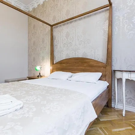 Apartamento австрійська в центрі на вулиці михальчука 5